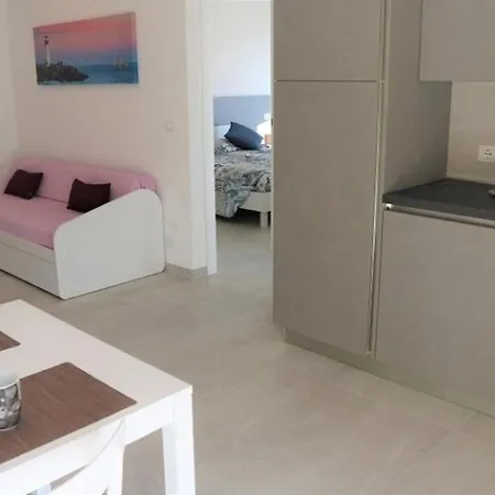 Modern Two-Room Apartment With Terrace 50M From The Beach