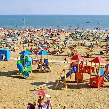Apartamento Modern Two-Room Apartment With Terrace 50M From The Beach Bibione