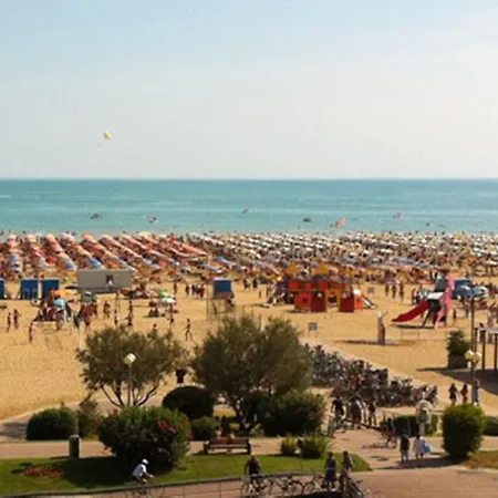 Modern Two-Room Apartment With Terrace 50M From The Beach *